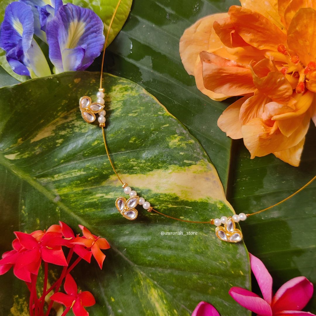 Antara - Flower white three charm Invisible Jewelry AS026