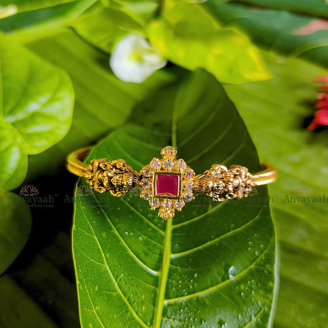 Red Kada Lakshmi Bangle - AS012