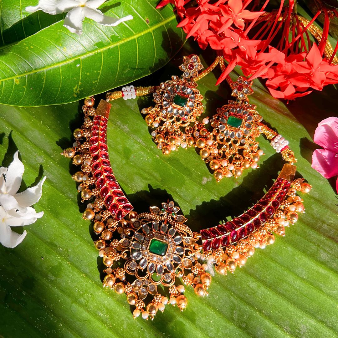 Red and Green Choker set - pearl beads